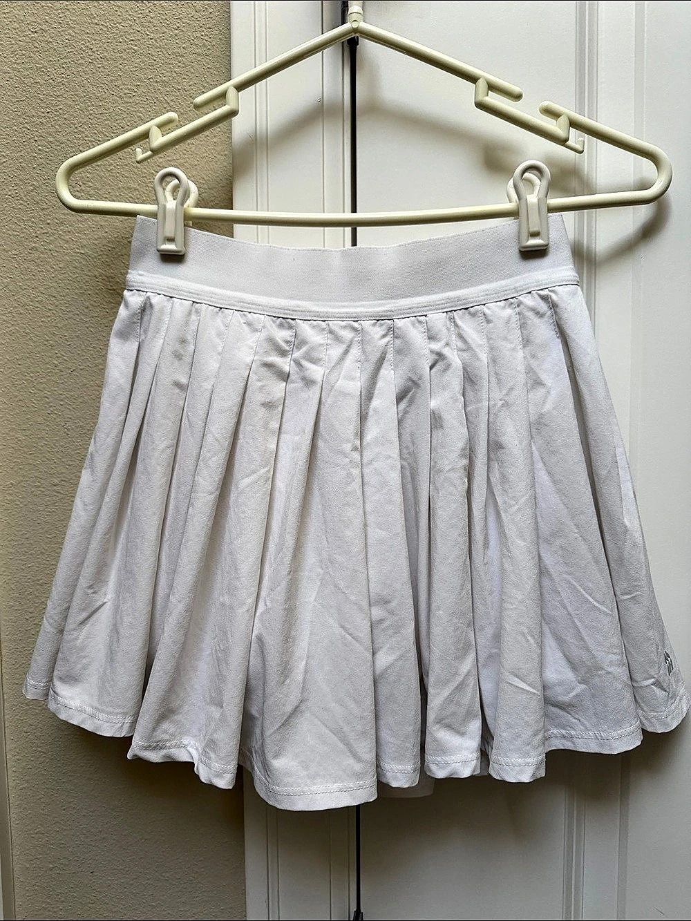 All in Motion Women's Woven High-Rise Pleated Skort White XS